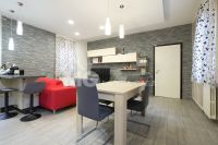 Vendesi appartamento di 90 m² con giardino